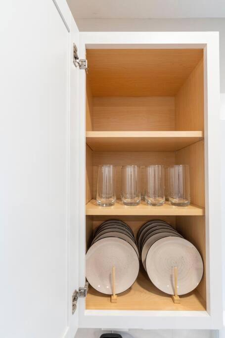 Brand New Cozy Modern Bungalow W/Hot Tub+Movieroom 7 Min From Uptown Charlotte Kültér fotó