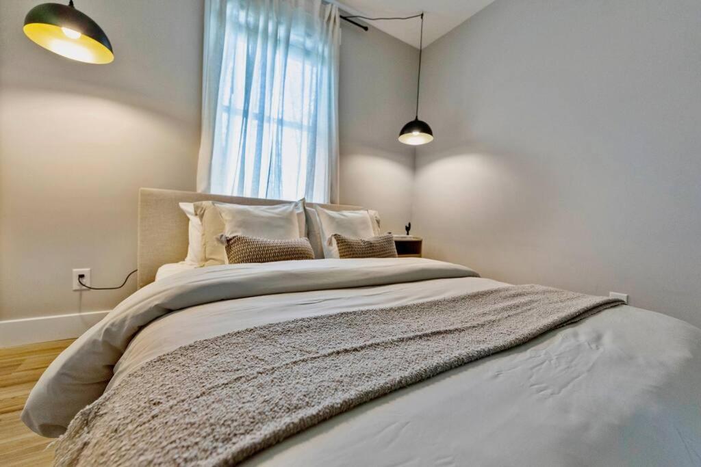 Brand New Cozy Modern Bungalow W/Hot Tub+Movieroom 7 Min From Uptown Charlotte Kültér fotó