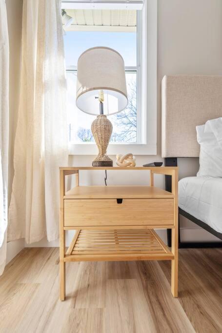 Brand New Cozy Modern Bungalow W/Hot Tub+Movieroom 7 Min From Uptown Charlotte Kültér fotó