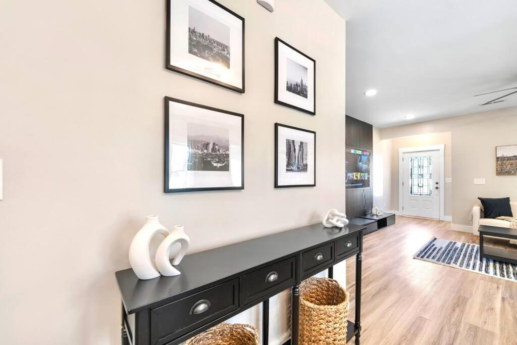 Brand New Cozy Modern Bungalow W/Hot Tub+Movieroom 7 Min From Uptown Charlotte Kültér fotó
